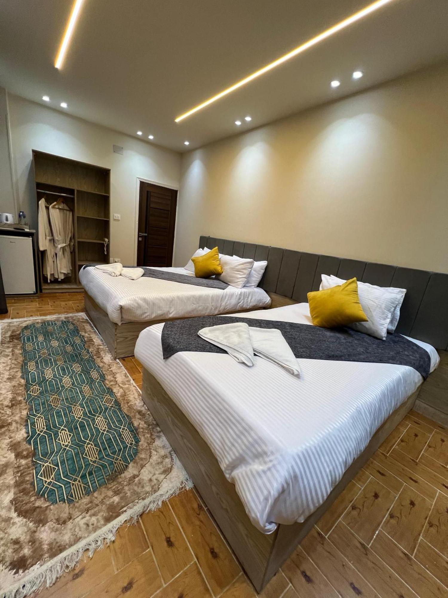 New Scarab Pyramids View Hotel Kafrat al Jabal Bagian luar foto